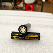 2pcs 18650 3.7V 2200mAh lithium batterie Button Top Für Taschenlampe Stirnlampe Mikrofone