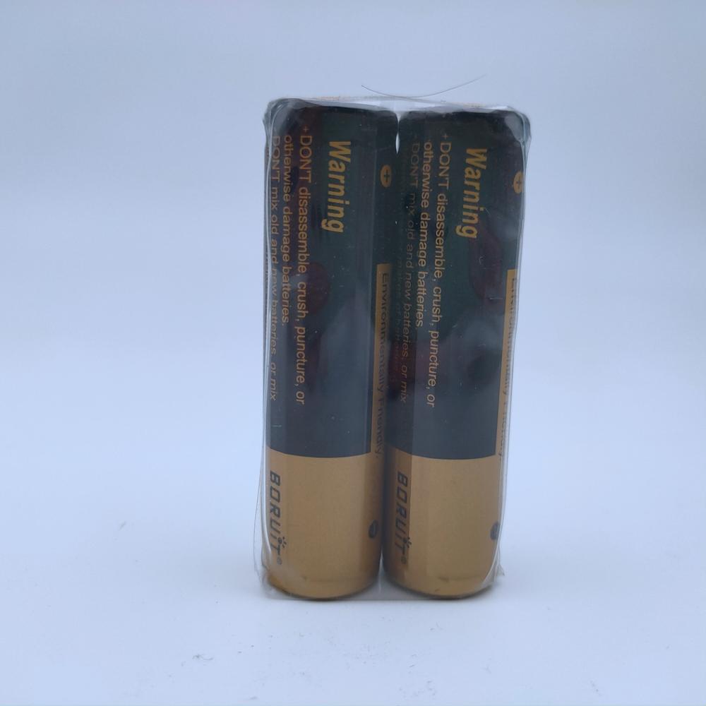 2 Stück BORUiT 3.7V 1500mah 18650 Lithium-Batterie für Stirnlampe Taschenlampe mit PCB